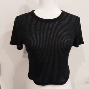 Forever 21 Black Cropped Rib-Knit Short Sleeve Tee Womans Size Med